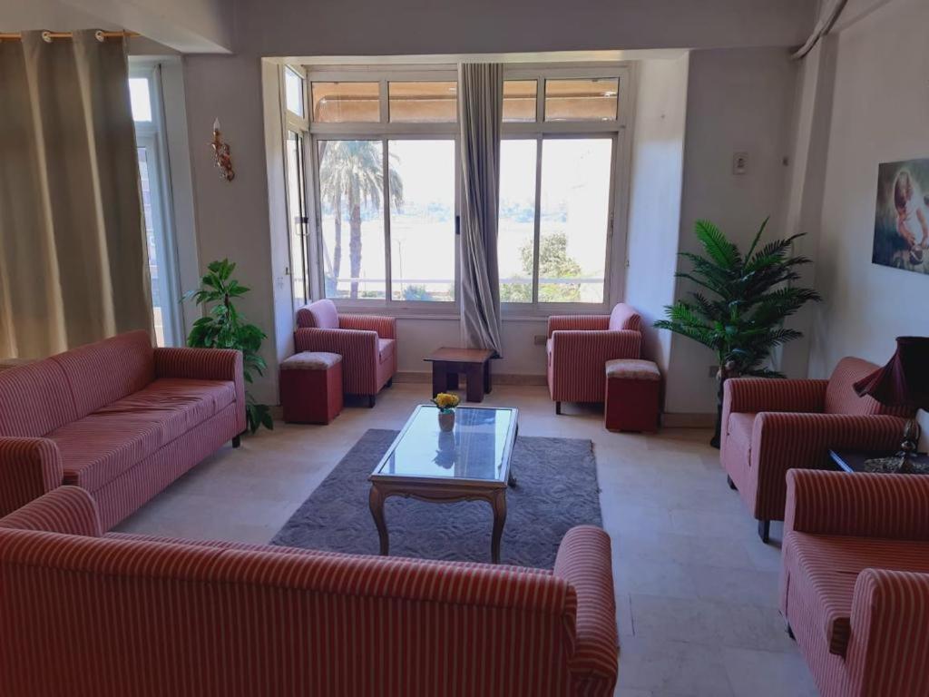 East Luxor Apartments With Nile Views Jazirat al Awwamiyah エクステリア 写真