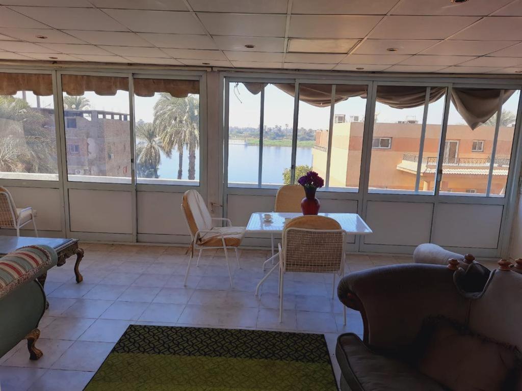 East Luxor Apartments With Nile Views Jazirat al Awwamiyah エクステリア 写真